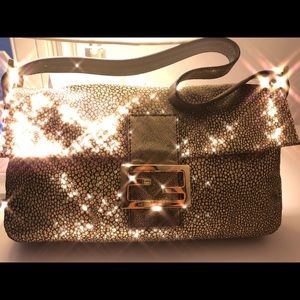 FENDI Baguette Bag